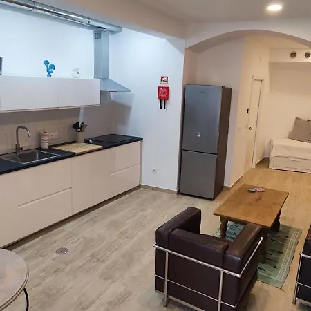 Cinco Botelho דירה *